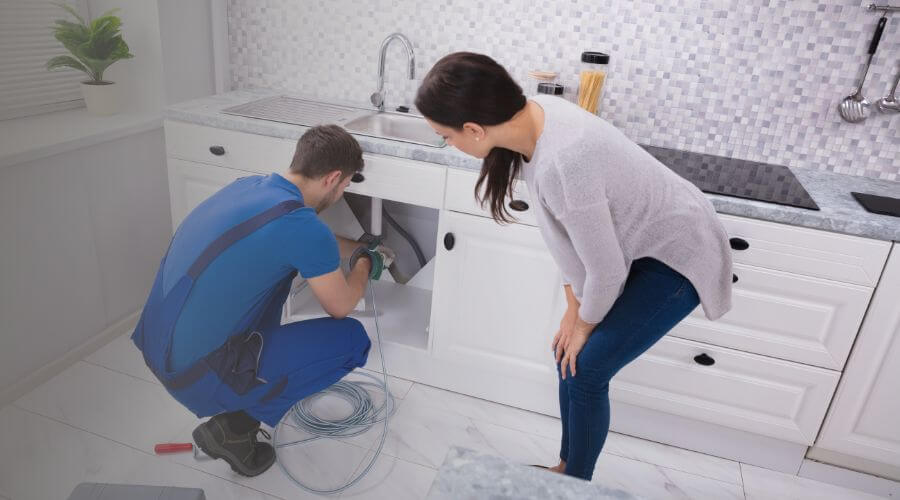 Local tankless water heater installation in Warren, OH